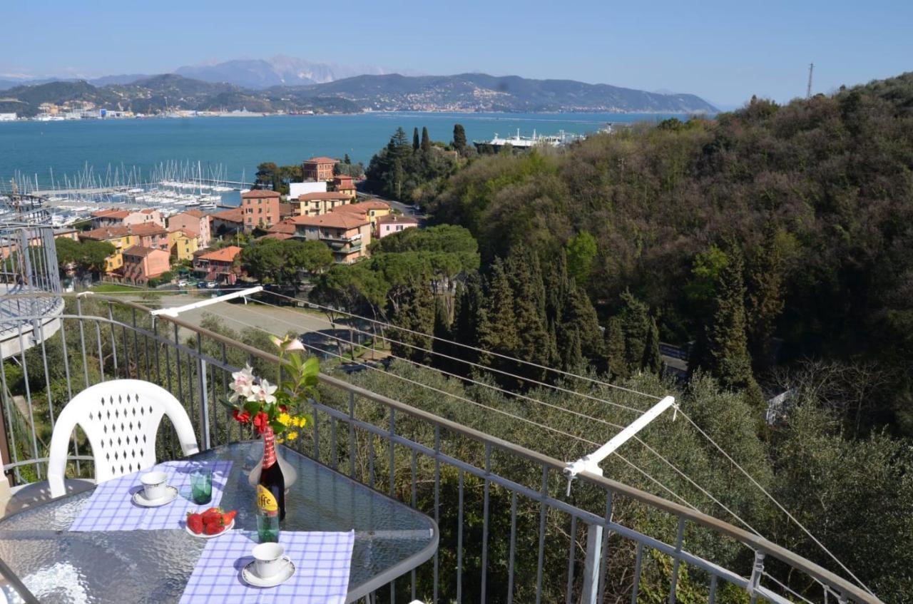 Wonderful Sea View - Terrace And Parking Apartment Fezzano  Exterior photo